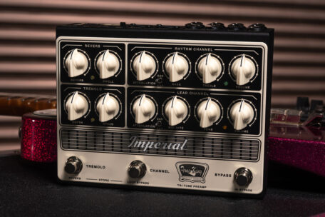 Bannerbild des Tone King Imperial Preamp-Pedals.