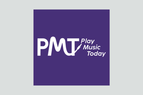 Logo des Musikinstrumenten-Händlers Play Music Today.