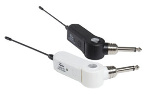 Fame ARU-03 Wireless System Produktbild des Fame ARU-03 Wireless System mit zwei Sendern