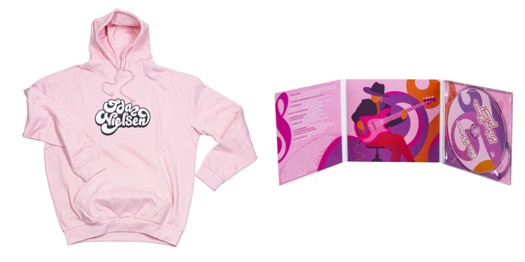 Ida Nielsen Hoodie und CD.