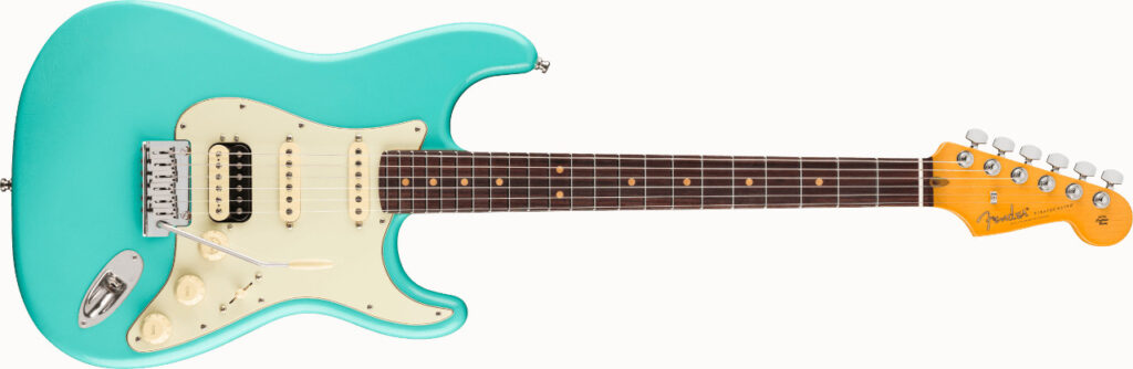 Produktbild der American Ultra Luxe Vintage 60s Stratocaster HSS RW Sea Foam Green E-Gitarre von vorne
