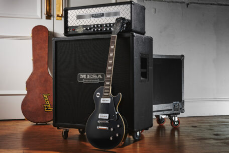 Lifestyle-Bild der Gibson Noel Gallagher Les Paul Standard Ebony