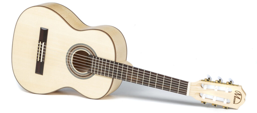 Vollmassive Gitarre unter den Top 10 Konzertgitarren für Einsteiger