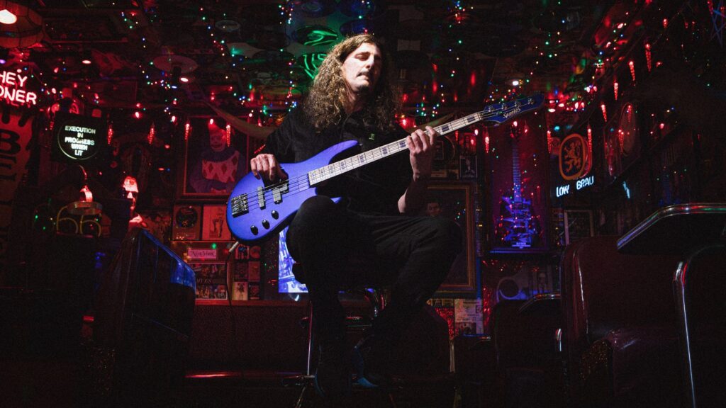 Frank Bello mit Signature-Spector