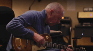 Mark Knopfler mit seiner Gibso Les Paul