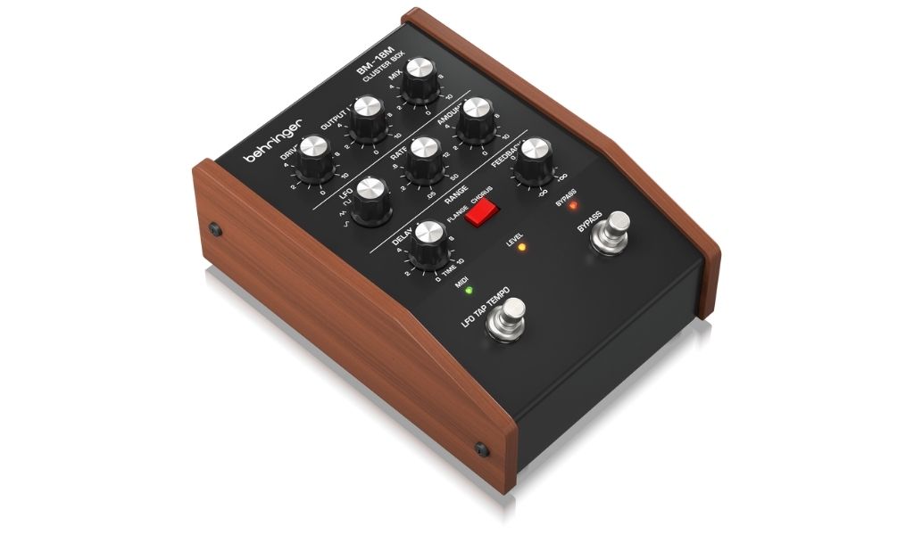 Test: Behringer BM-18M Cluster Box – Chorus-Effektpedal