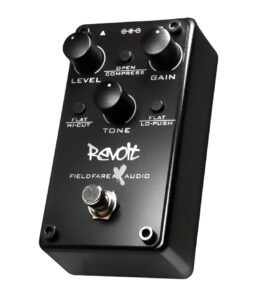 Schrägansicht des Fieldfare Audio Revolt