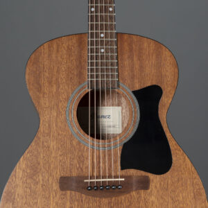 Ibanez VC44-OPN mit Gitarrenlack aus Öl