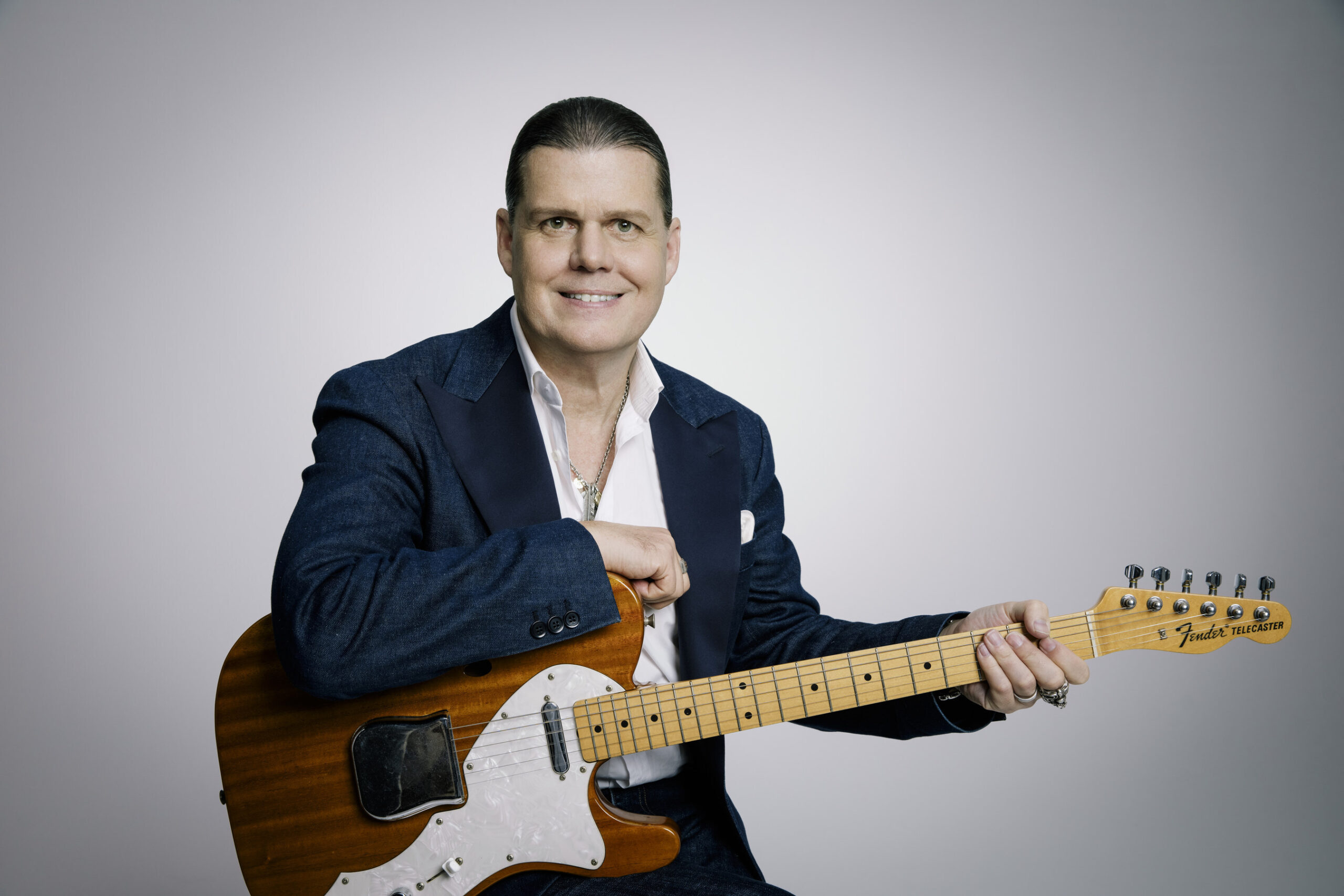 Edward „Bud“ Cole neuer CEO bei Fender