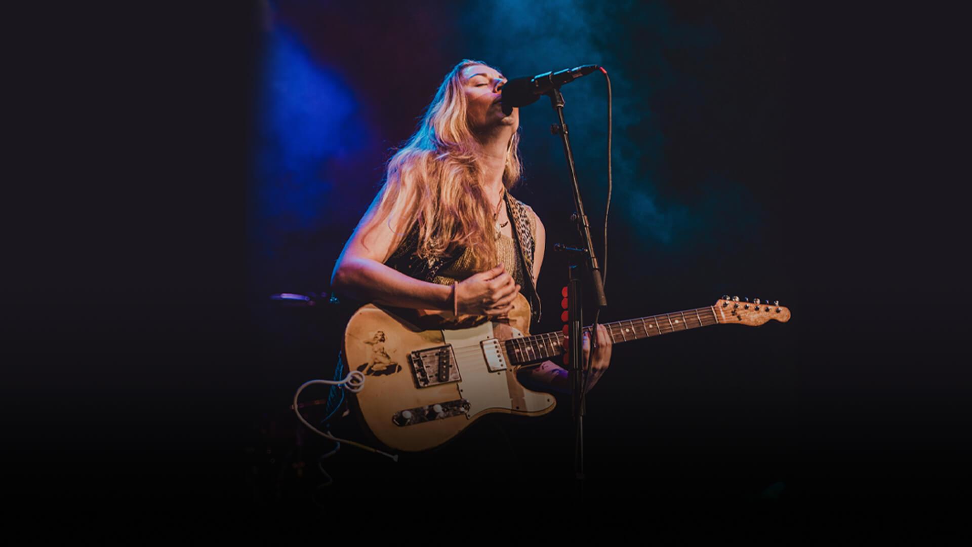 „Von der Gitarre besessen“: JOANNE SHAW TAYLOR im Interview