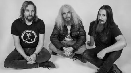The Aristocrats (v.l.n.r.): Marco Minnemann, Guthrie Govan, Bryan Beller (Quelle Facebook)