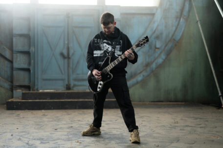 Lee Malia Jackson LM-87 E-Gitarre Lee Malia von Bring Me The Horizon mit Jackson Lee Malia LM-87 E-Gitarre.