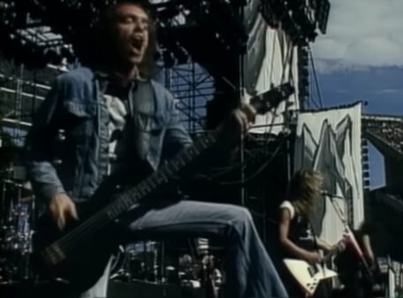 Cliff Burton live mit Aria-Bass