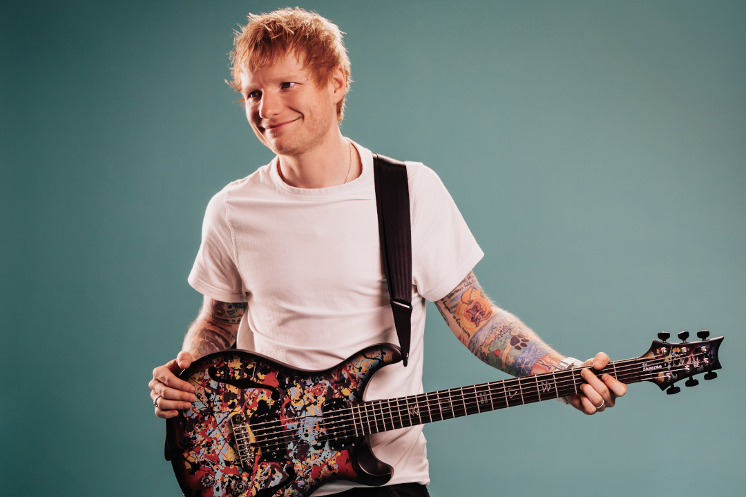 PRS SE Ed Sheeran Cosmic Splash im Test: Piezo-Baritone-Power für kreative Köpfe