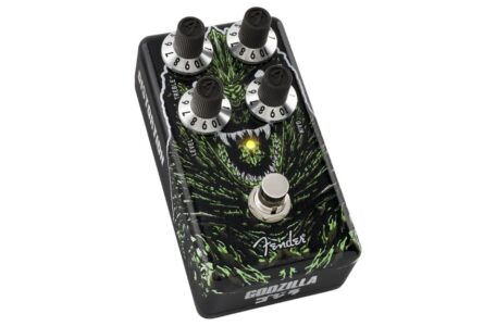 Vier Regler für Gain, Bass, Treble und Level bieten direkten Zugriff auf den markanten Distortion-Sound, während das Godzilla-Design den Charakter der Sonderedition unterstreicht.