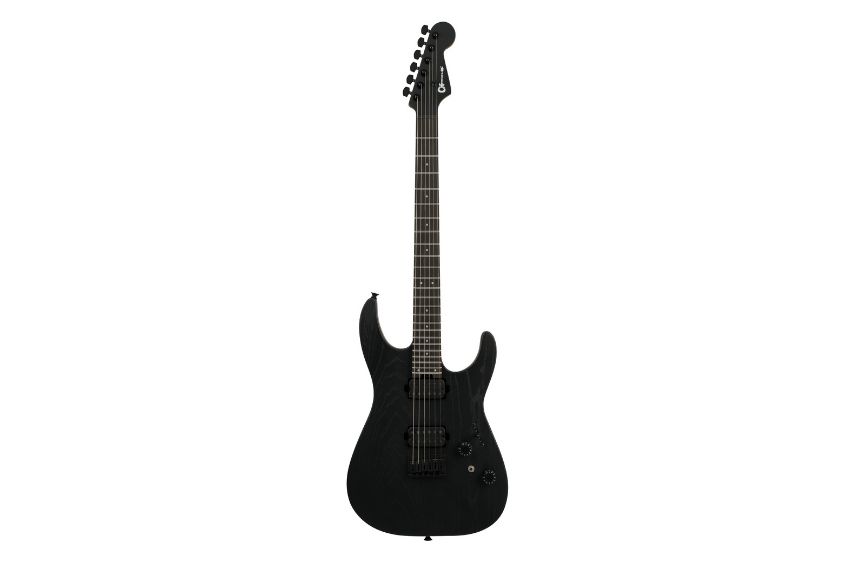 Die Charvel Pro-Mod Plus Dinky DK24 HH HT EB Black Ash setzt auf eine moderne Dinky-Bauform, zwei Seymour-Duncan-Humbucker und eine feste HT6 Hardtail Bridge.