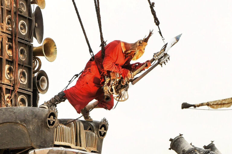 Mehr als nur Requisiten: Legendäre Filmgitarren, die man kennen muss