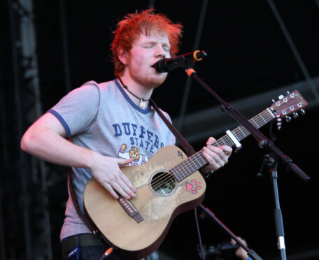 Ed Sheeran mit Gitarre