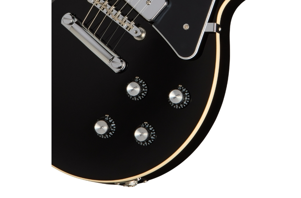 Zwei Volume- und zwei Tone-Regler erlauben das präzise Mischen und Formen der beiden P-90-Pickups.