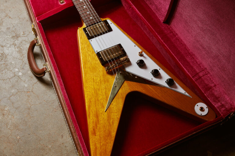 Von Flying V bis Rhoads: Die Geschichte der legendären V-Gitarren